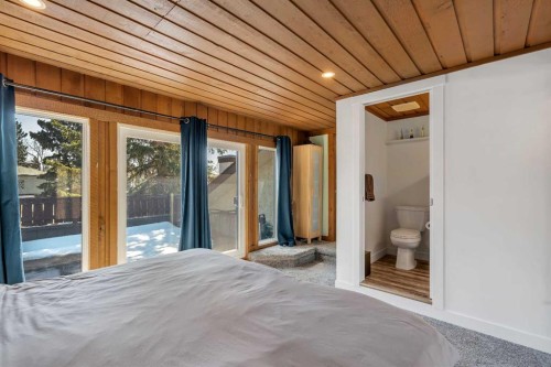 12 Oakvale Place Sw, Calgary, AB -  Photo Showing Bedroom