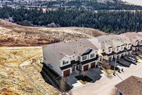 205 Sunset Point, Cochrane, AB - Outdoor