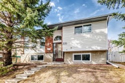 1515 Ranchlands Way NW Calgary, AB T3G 1N3