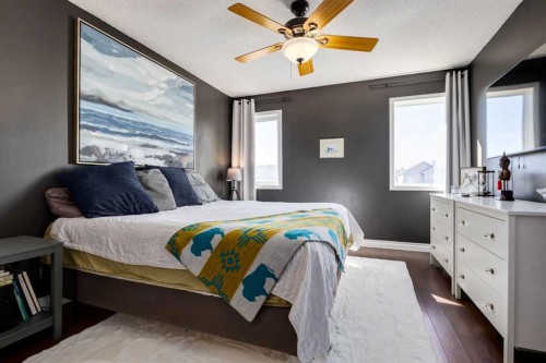 488 Prestwick Circle Se, Calgary, AB - Indoor Photo Showing Bedroom