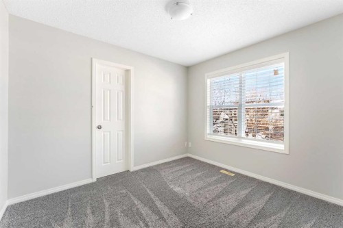 185 Copperfield Common Se, Calgary, AB - Indoor Photo Showing Other Room
