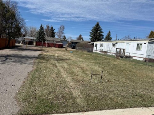 320 3 Street North, Vulcan, AB 
