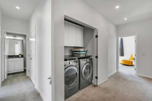 947 31 Avenue Nw, Calgary, AB - Indoor Photo Showing Laundry Room