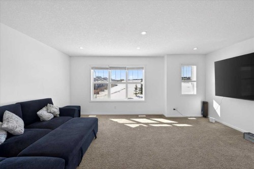 20 Nolancrest Green Nw, Calgary, AB - Indoor Photo Showing Living Room