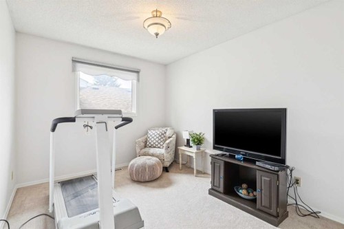87 Edforth Road Nw, Calgary, AB - Indoor