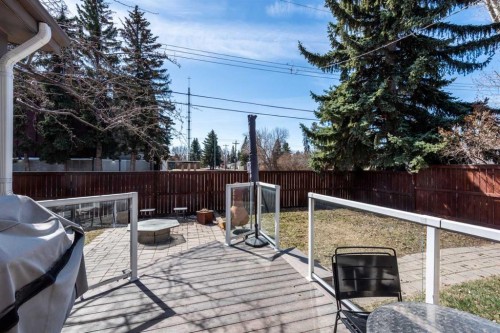 92 Chinook Drive Sw, Calgary, AB - Outdoor