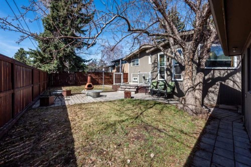 92 Chinook Drive Sw, Calgary, AB - Outdoor