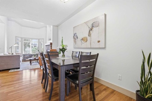4014 Patricia Landing Sw, Calgary, AB - Indoor Photo Showing Dining Room