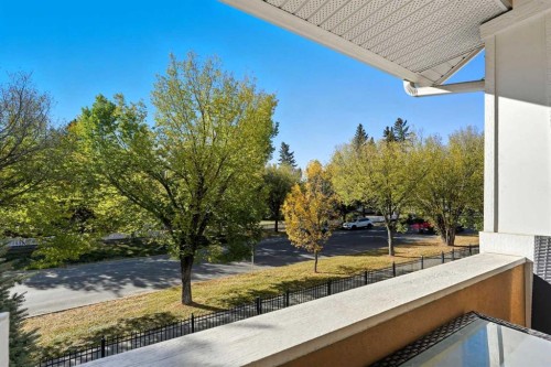 4014 Patricia Landing Sw, Calgary, AB - Outdoor