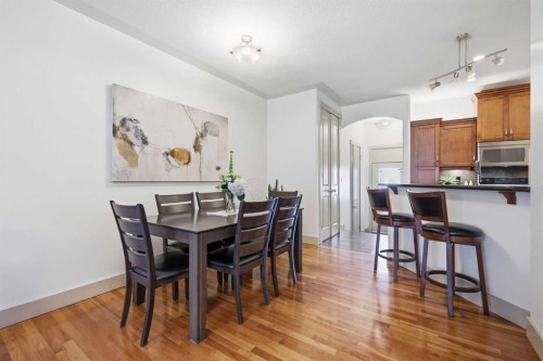 4014 Patricia Landing Sw, Calgary, AB - Indoor Photo Showing Dining Room