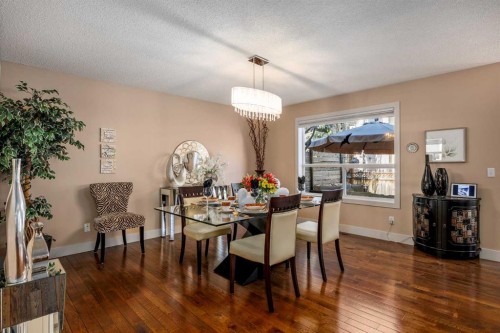 15 Valley Brook Circle Nw, Calgary, AB - Indoor Photo Showing Dining Room
