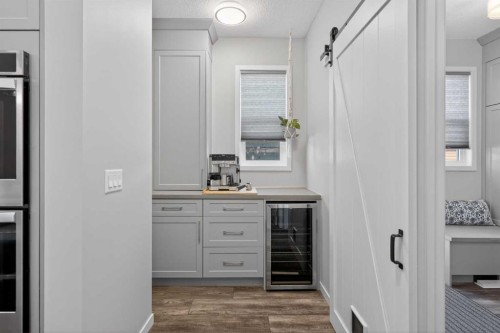 31 Lucas Boulevard Nw, Calgary, AB - Indoor