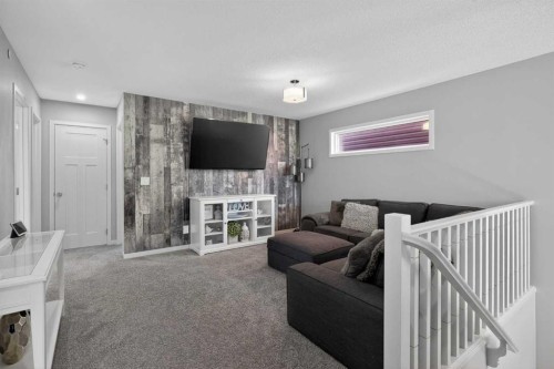 31 Lucas Boulevard Nw, Calgary, AB - Indoor