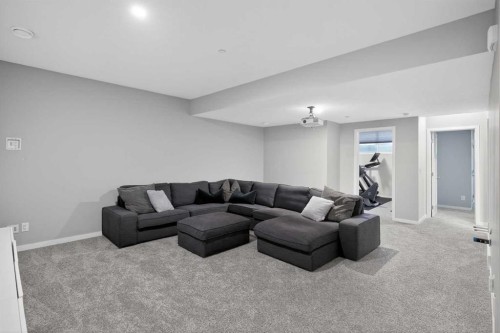 31 Lucas Boulevard Nw, Calgary, AB - Indoor