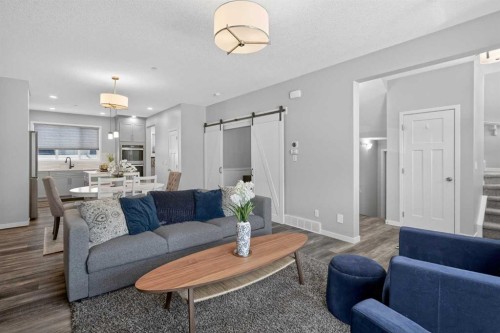 31 Lucas Boulevard Nw, Calgary, AB - Indoor Photo Showing Living Room