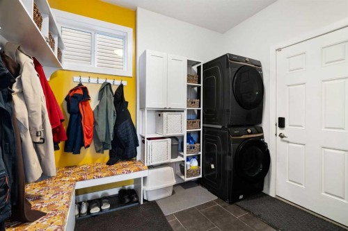 61 Cougar Ridge Cove Sw, Calgary, AB - Indoor Photo Showing Laundry Room