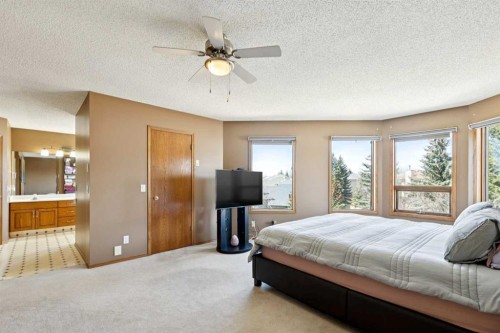 111 Scenic Ridge Court Nw, Calgary, AB - Indoor Photo Showing Bedroom