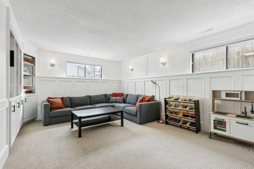 52 Beddington Circle, Calgary, AB - Indoor Photo Showing Living Room