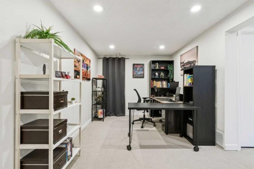 52 Beddington Circle, Calgary, AB - Indoor