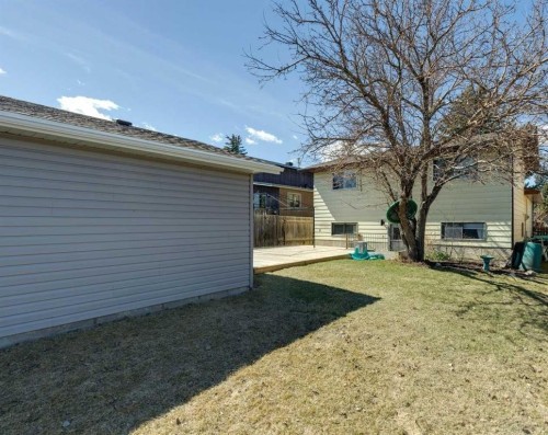 52 Beddington Circle, Calgary, AB - Outdoor