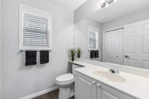 114 Rocky Ridge Green Nw, Calgary, AB - Indoor Photo Showing Bathroom
