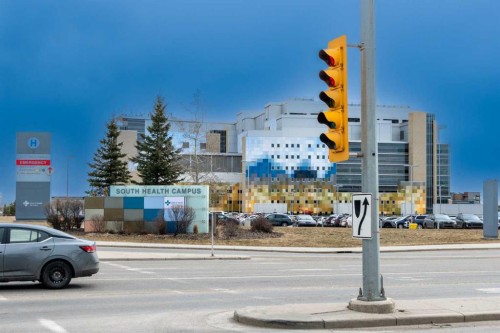 116-4350 Seton Drive Se, Calgary, AB - Outdoor