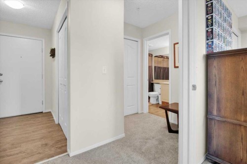 4122-4975 130 Avenue Se, Calgary, AB - Indoor Photo Showing Other Room