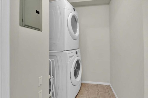 4122-4975 130 Avenue Se, Calgary, AB - Indoor Photo Showing Laundry Room