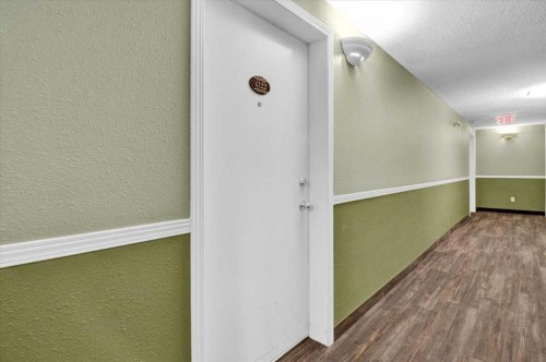 4122-4975 130 Avenue Se, Calgary, AB - Indoor Photo Showing Other Room
