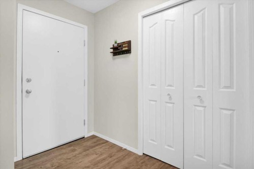 4122-4975 130 Avenue Se, Calgary, AB - Indoor Photo Showing Other Room