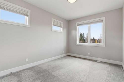 2052 46 Avenue Sw, Calgary, AB - Indoor Photo Showing Other Room