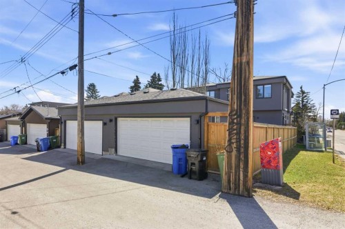2052 46 Avenue Sw, Calgary, AB - Outdoor