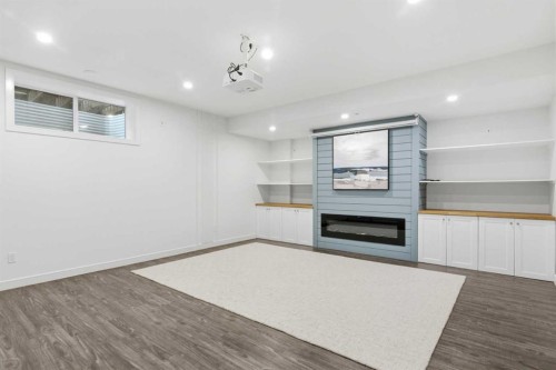 2052 46 Avenue Sw, Calgary, AB - Indoor With Fireplace