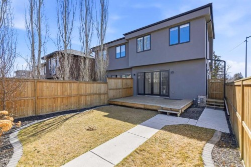 2052 46 Avenue Sw, Calgary, AB - Outdoor
