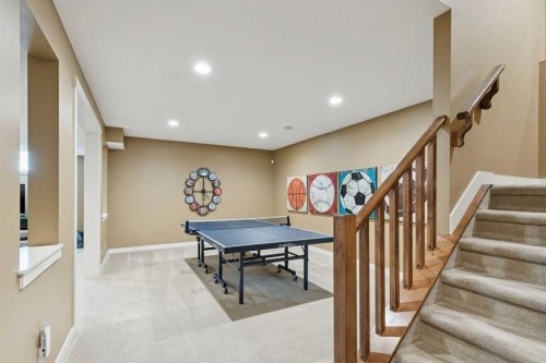 325 Evanspark Circle Nw, Calgary, AB - Indoor Photo Showing Other Room