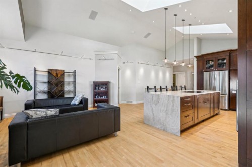 367 Discovery Place Sw, Calgary, AB - Indoor Photo Showing Living Room