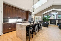 367 Discovery Place SW Calgary, AB T3H 4N7