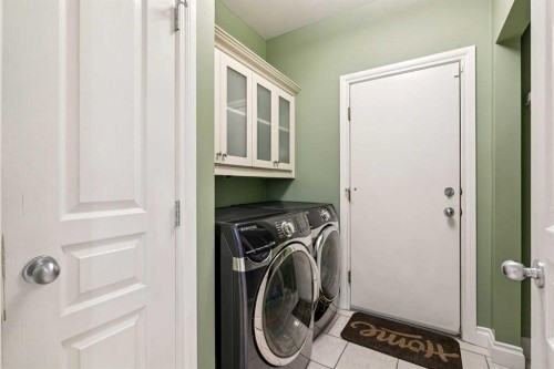 367 Discovery Place Sw, Calgary, AB - Indoor Photo Showing Laundry Room