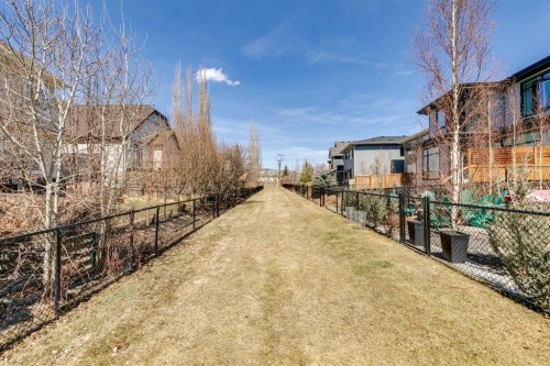 367 Discovery Place Sw, Calgary, AB - Outdoor
