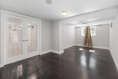 803 94 Avenue Sw, Calgary, AB - Indoor Photo Showing Other Room