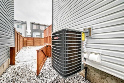102 Setonstone Manor Se, Calgary, AB - Outdoor