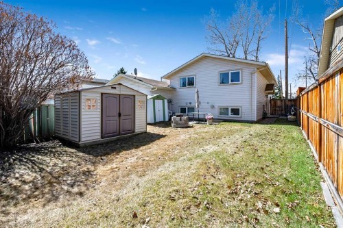 323 Woodvale Crescent Sw, Calgary, AB - Outdoor With Exterior