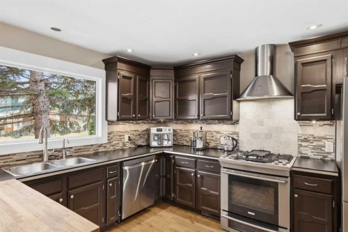 3308 Lakeside Crescent Sw, Calgary, AB 