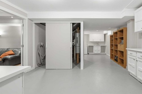 3308 Lakeside Crescent Sw, Calgary, AB 