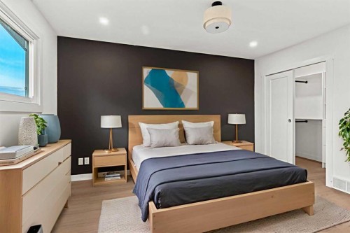 212 Queen Anne Road Se, Calgary, AB - Indoor Photo Showing Bedroom