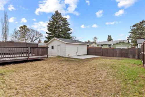 212 Queen Anne Road Se, Calgary, AB - Outdoor