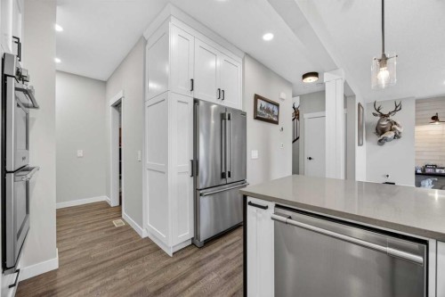 10 Bishop Circle, Carstairs, AB - Indoor Photo Showing Kitchen