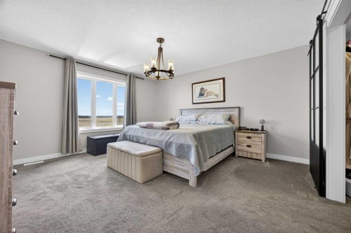10 Bishop Circle, Carstairs, AB - Indoor Photo Showing Bedroom