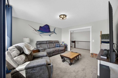 10 Bishop Circle, Carstairs, AB - Indoor Photo Showing Living Room