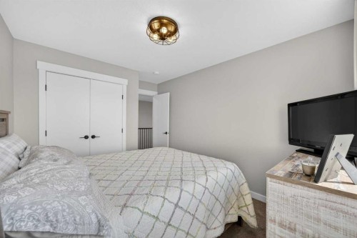 10 Bishop Circle, Carstairs, AB - Indoor Photo Showing Bedroom